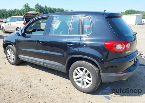 2011 Volkswagen Tiguan S z USA, uszkodzony, nr VIN WVGAV7AX2BW526197